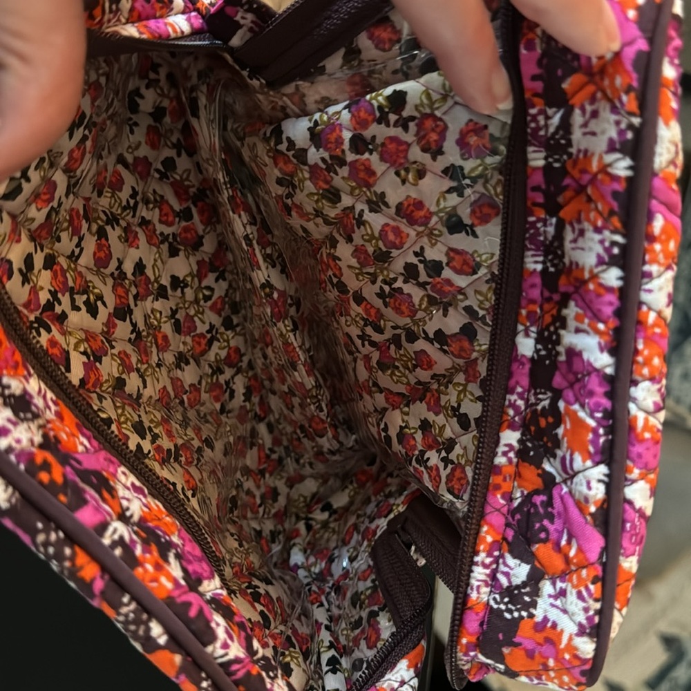 Vera Bradley large zip cosmetic. Plastic lined - Picture 4 of 5